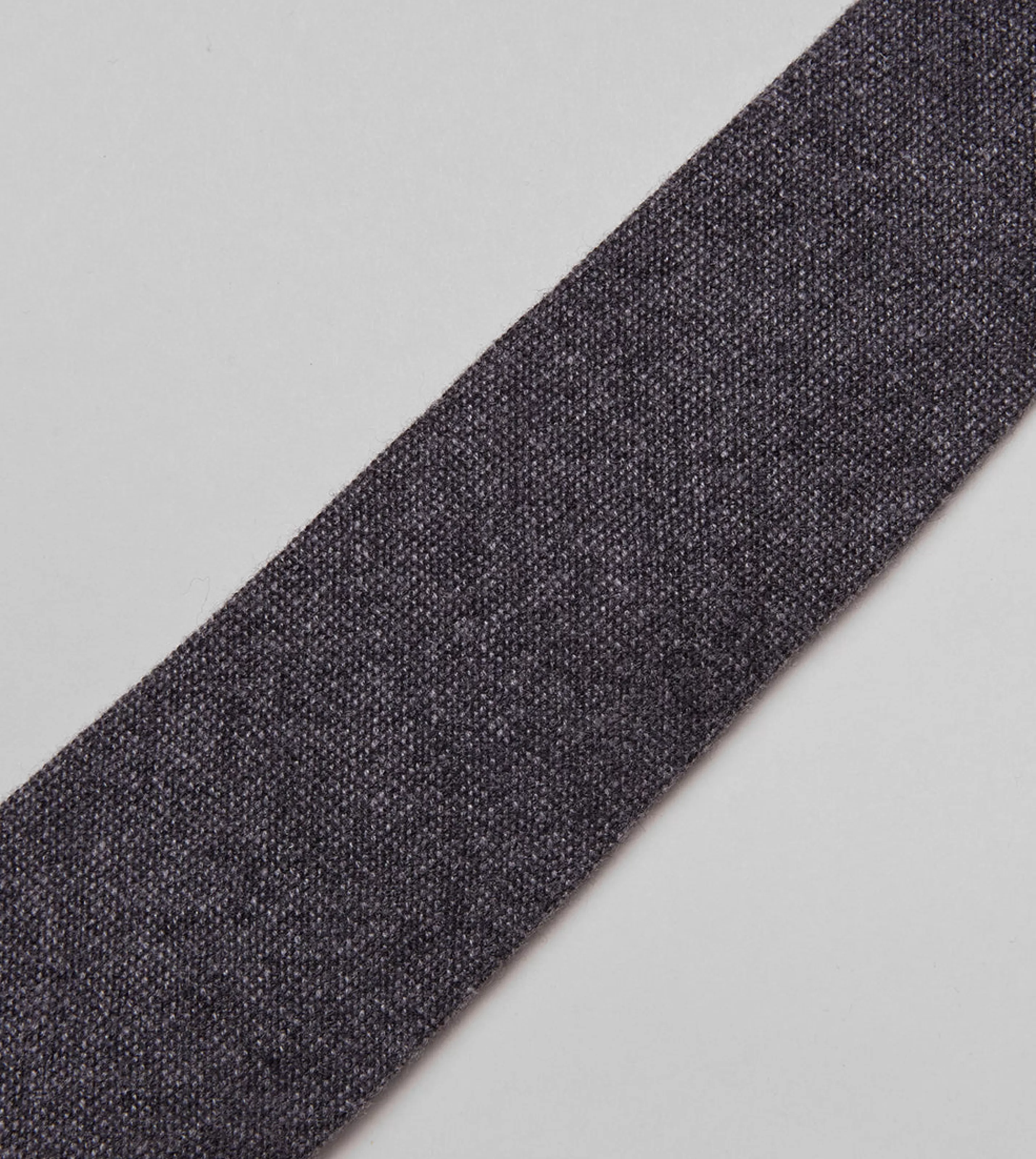 Drake’s Plain Ties | Grey Pure Cashmere Solid Tipped Tie