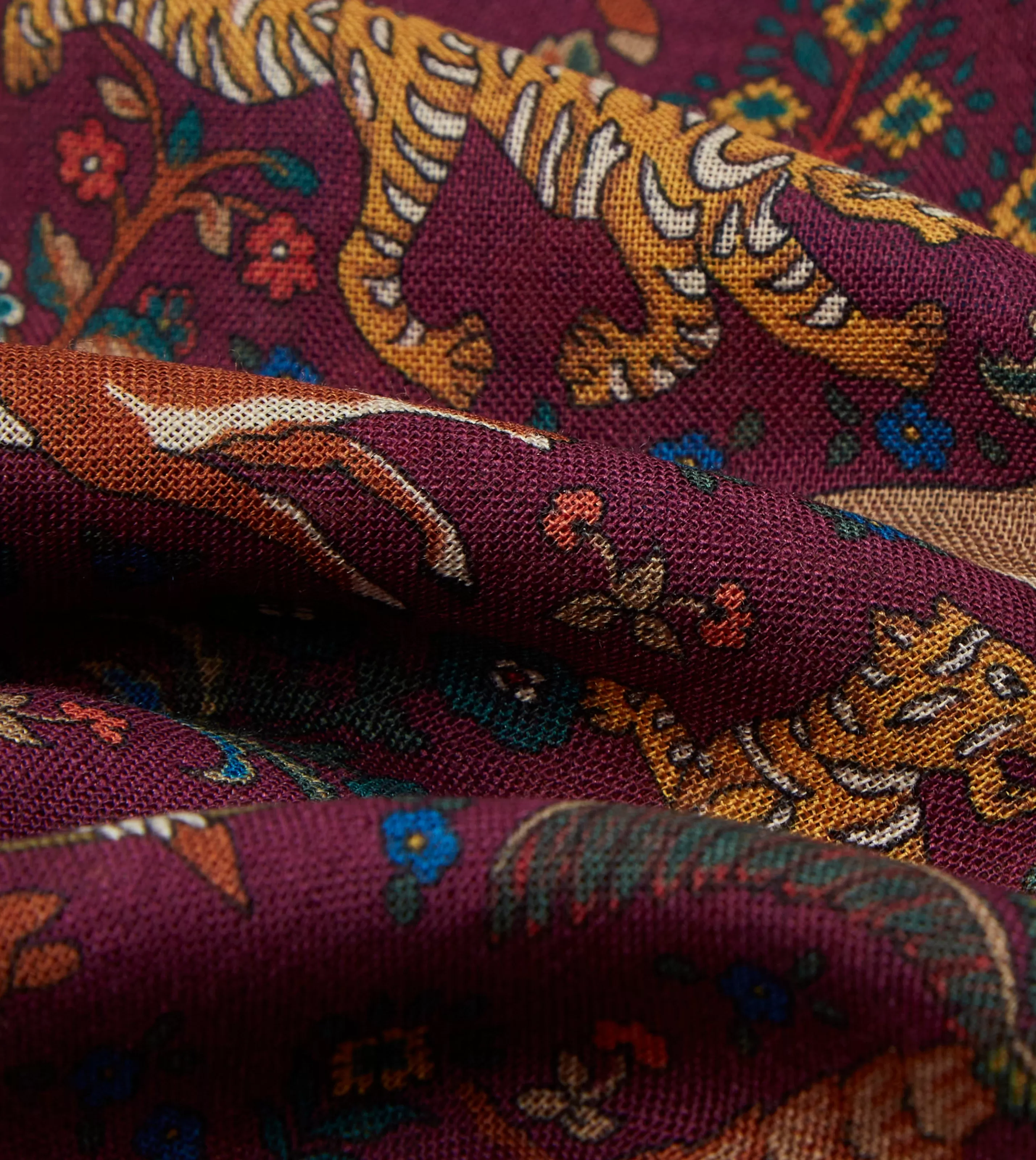 Drake’s Scarves | Scarves | Mughal Hunter Print Wool-Silk Scarf Magenta